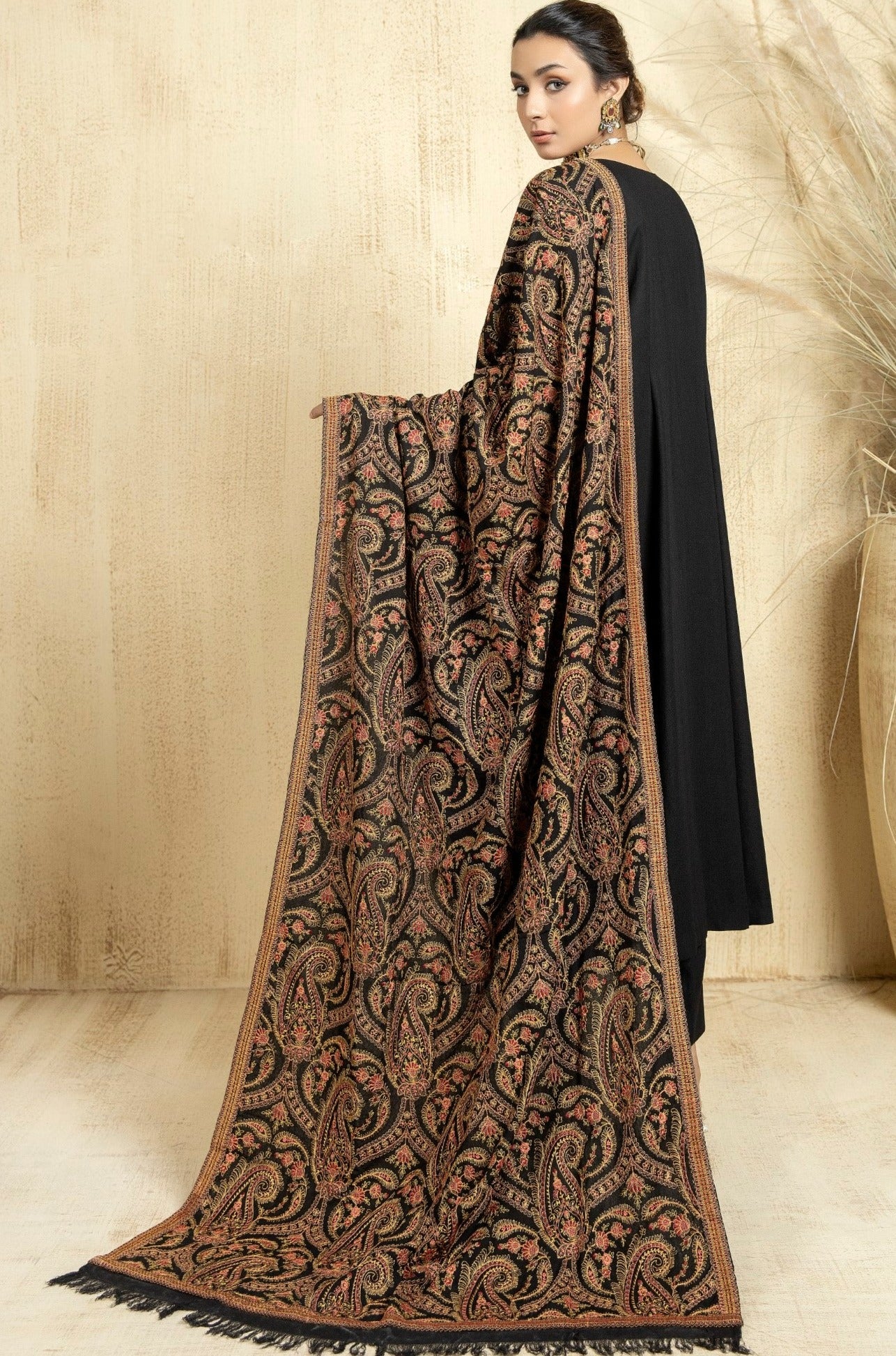 DES-04 WINTER RAW SILK SHAWL - Image 3