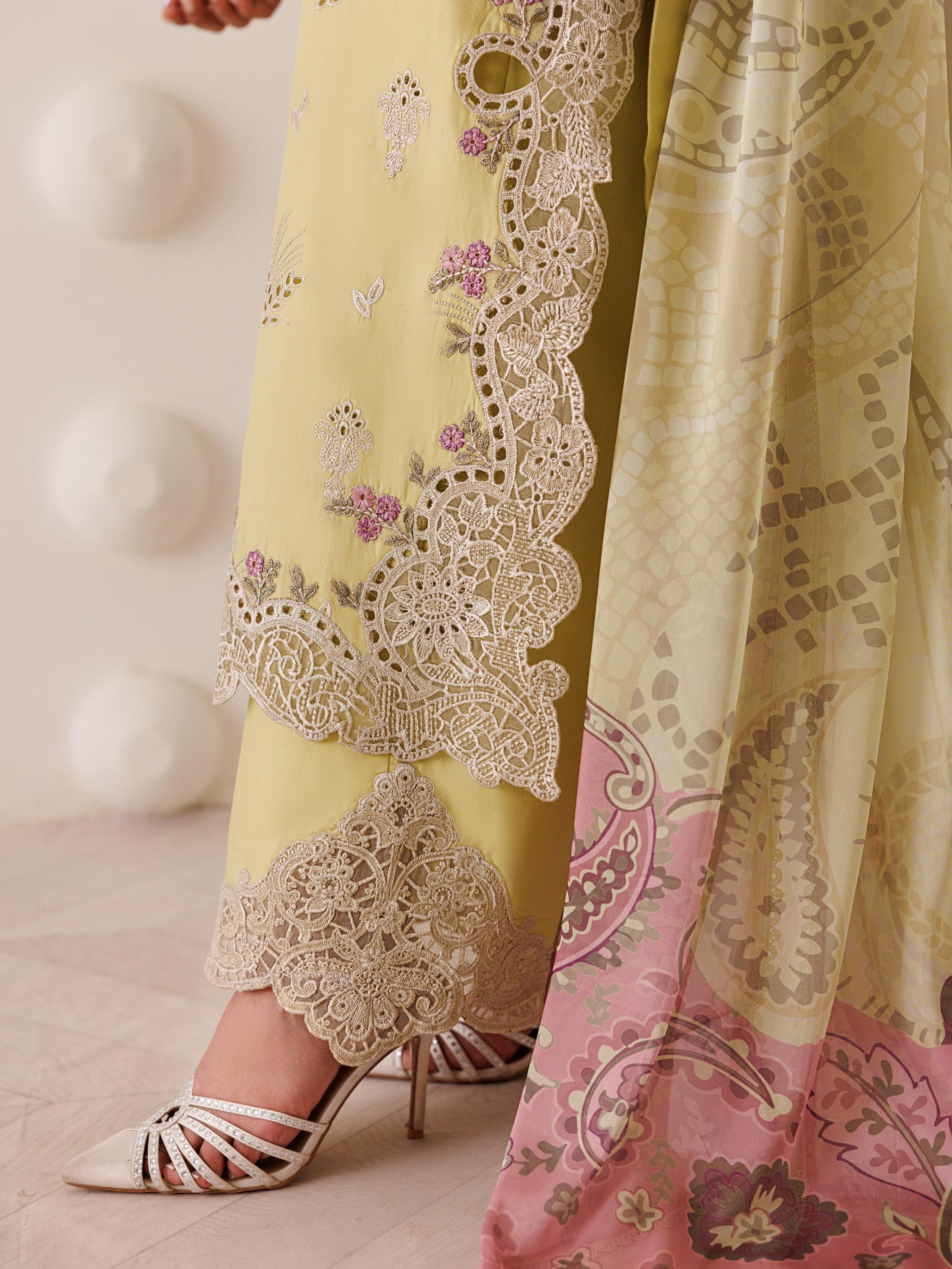 ZG-03 - 3 PC LAWN STITCHED - Image 5