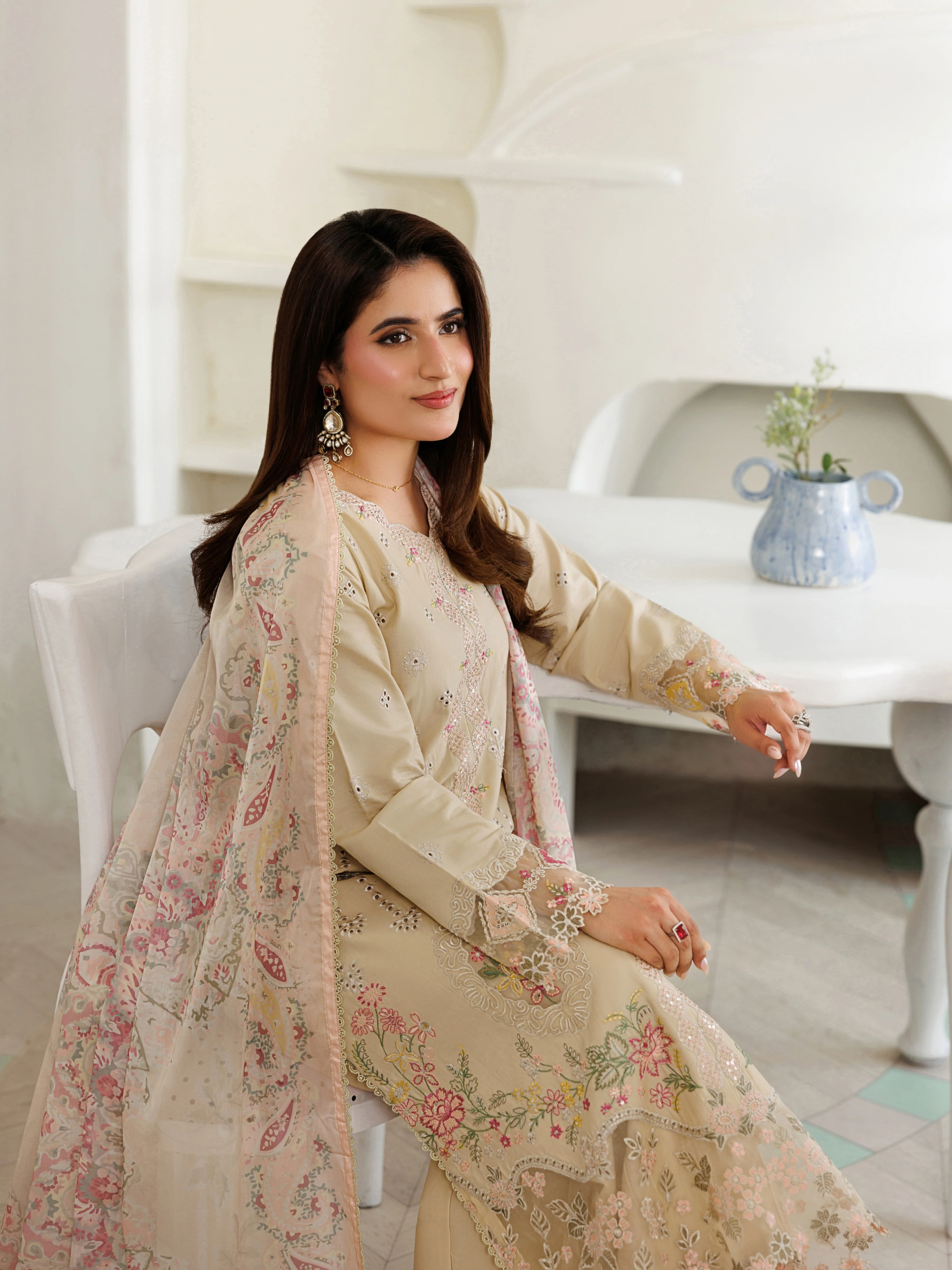 ZG-04 - 3 PC LAWN STITCHED - Image 12