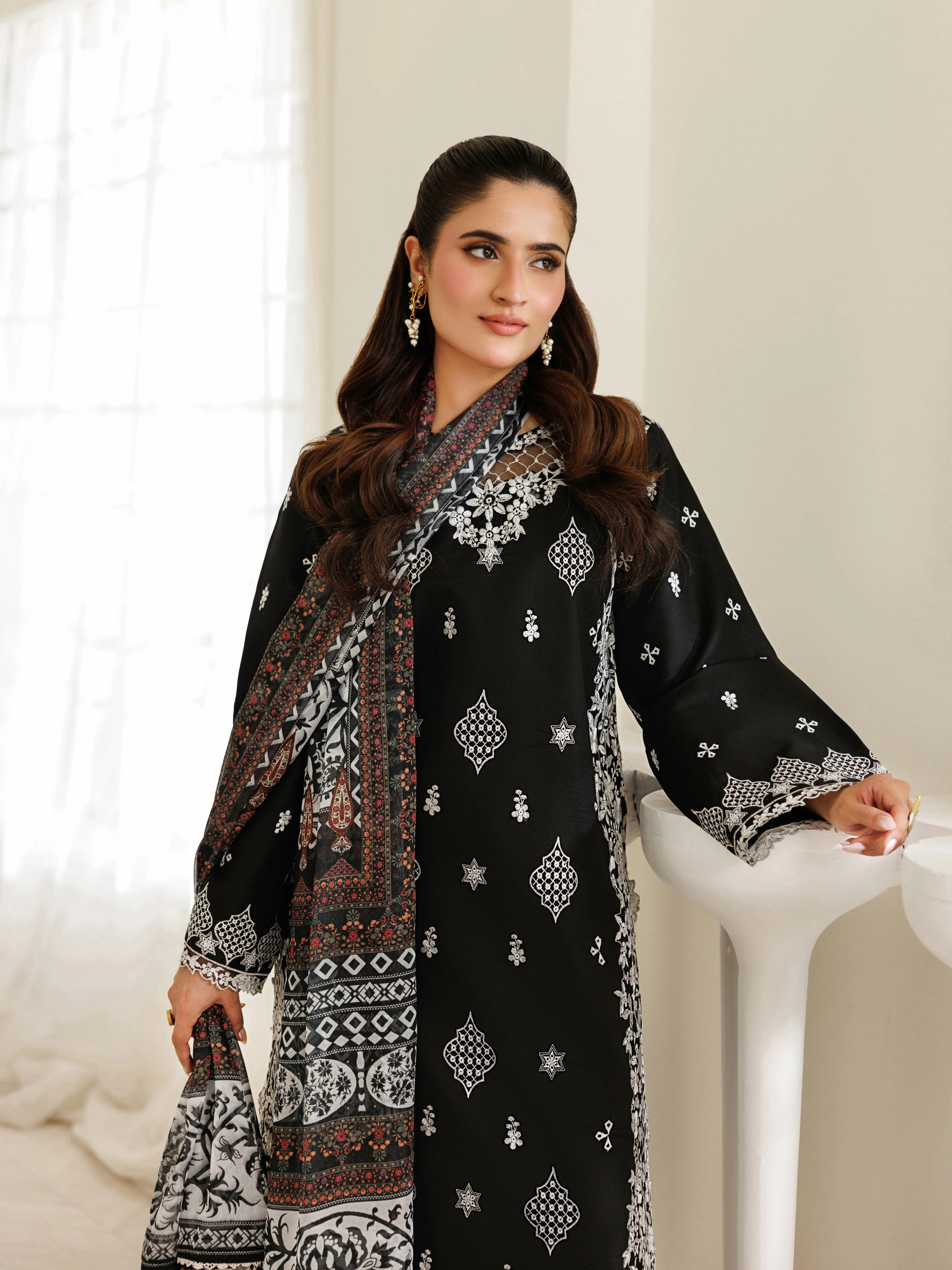 ZG-08 - 3 PC LAWN STITCHED - Image 11